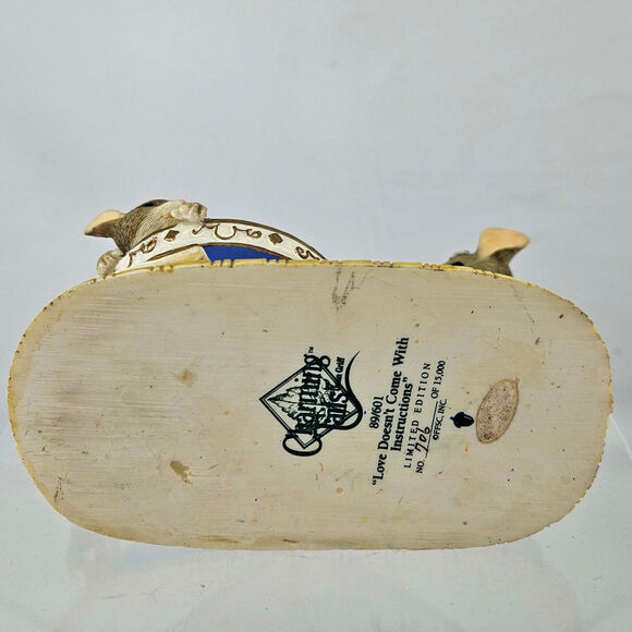 Charming Tails Fragile Handle With Care Figurine Limited Edition - Picture 7 of 7